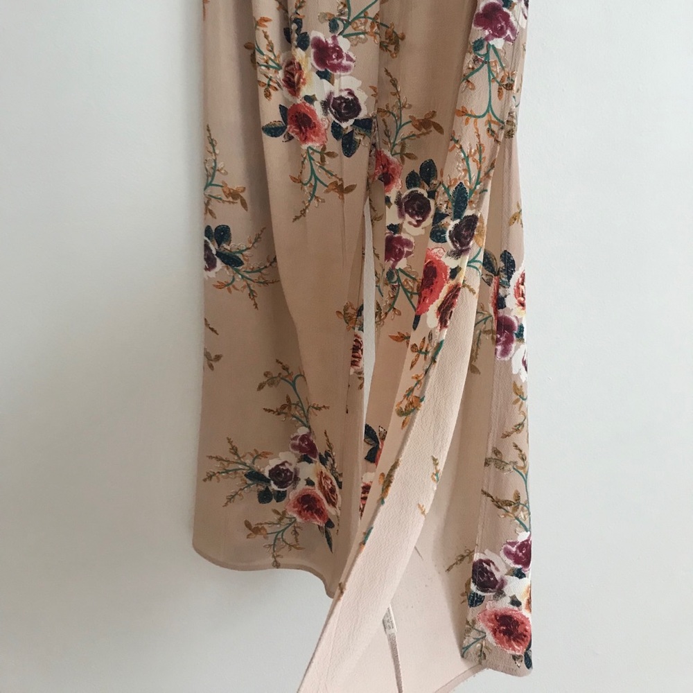 🌸🤍 LAST CHANCE 🤍🌺 High Waisted Flowy Pants
